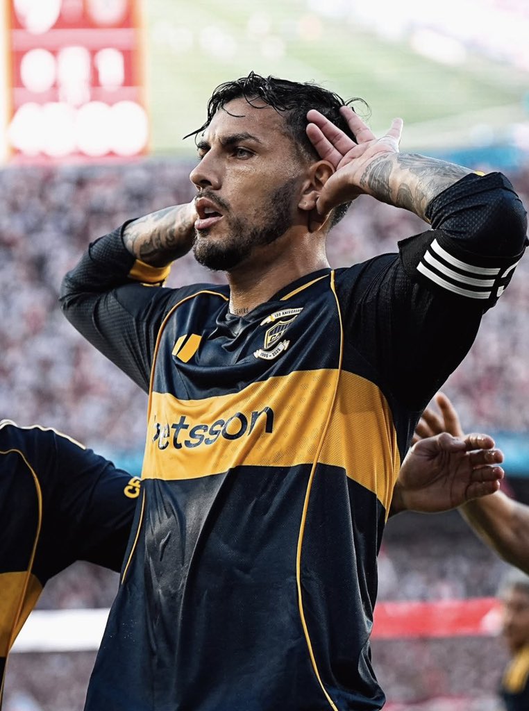 odegaardismx__'s tweet photo. Los jugadores geniales marcan la diferencias, en Europa, América, en Selecciones y en donde sea.

Hoy genialidad de Paredes, jugando con la presión, el ánimo y las emociones, en un contexto donde sea sentía el rey y el salvador. 

Giorgian, sigue con su rutina que es ser el mejor jugador del continente cuando se siente cómodo y con confianza, nunca dudemos de su amor a Flamengo, estamos viendo una leyenda viva.
