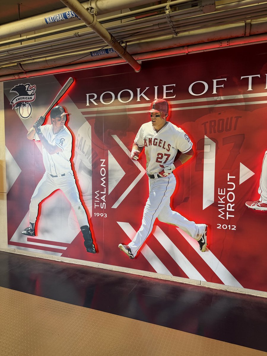 DerekGrifka's tweet photo. Catfish Hunter should be on this mural next to Tim Salmon and Mike Trout https://t.co/wi6Rt8Bupi
