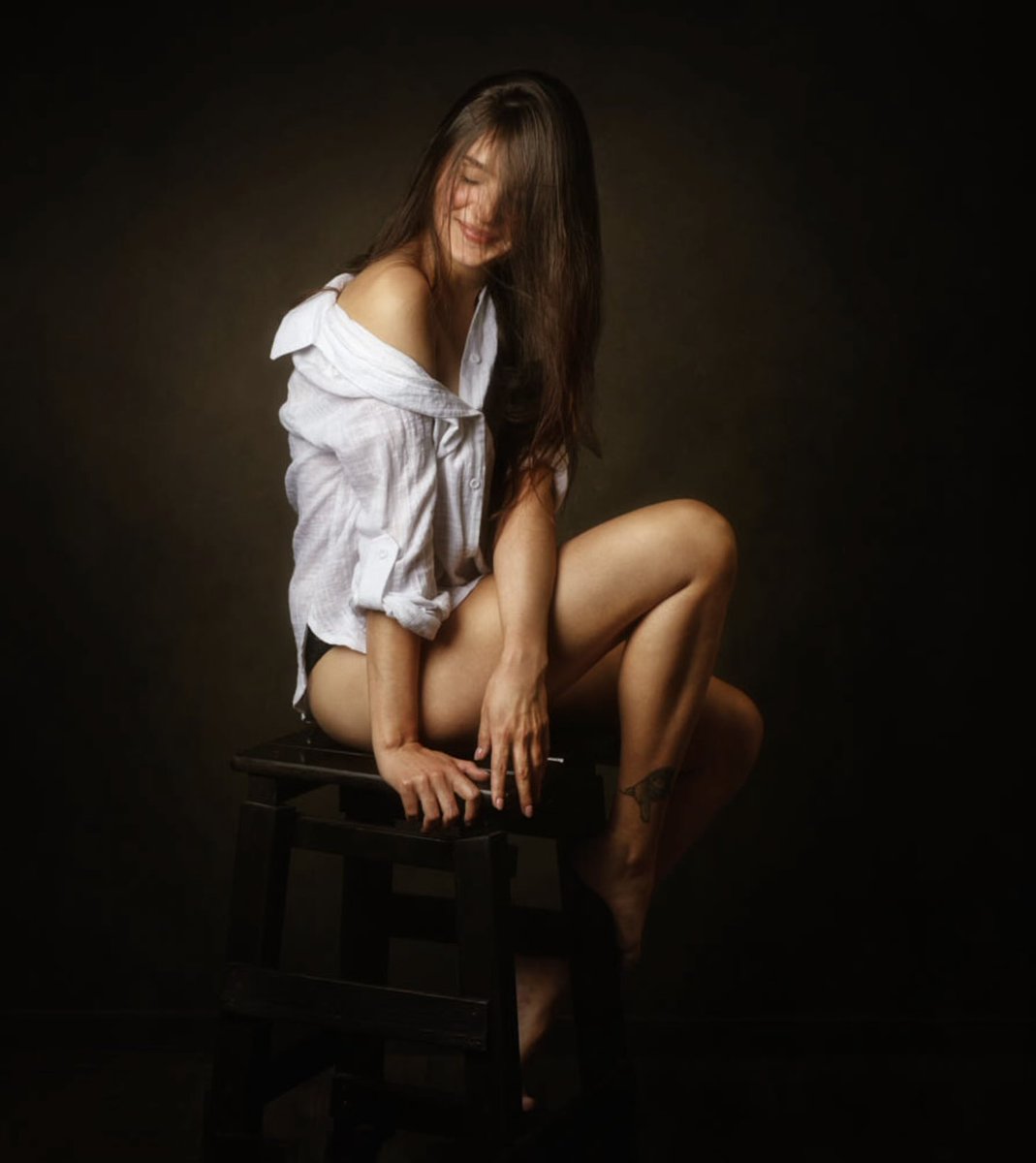 erotostenes's tweet photo. #HerPose
Photograph by: Zachar Rise
Model: Ketrin https://t.co/MaFWqL34X1
