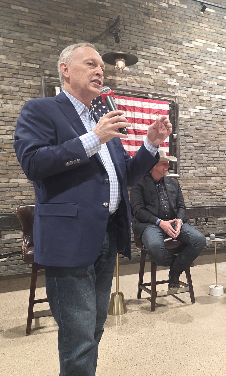 Ciara2A's tweet photo. I have always supported Congressman Biggs and I will continue to pray he will be our governor next year! #Biggs @andybiggs4az https://t.co/b49vpMIo4G