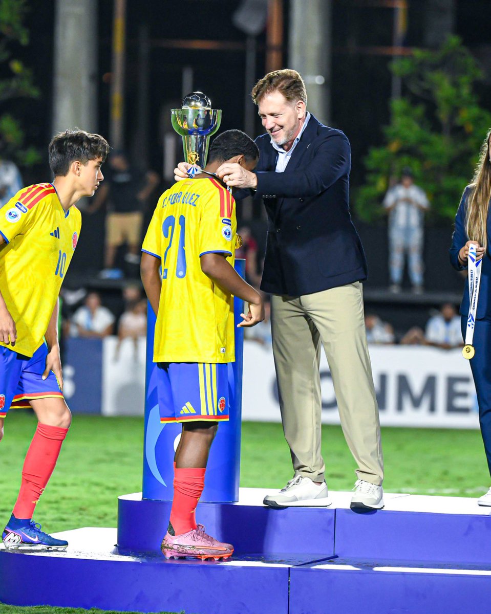 Selección Colombia tweet media