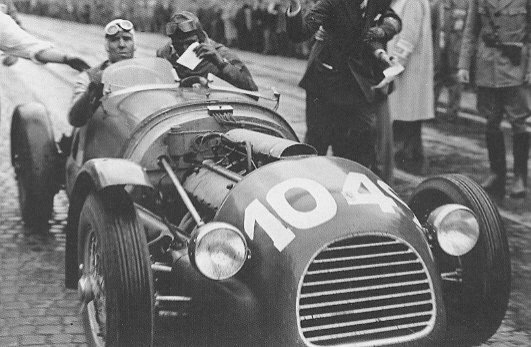 VintageLastFlag's tweet image. .
🏁1948 mille miglia #ferrari 166sc #F1 #racing c 🏁

1948 mille miglia - tazio nuvolari- andrea scapinelli (ferrari 166sc) dnf broken leaf spring 7 "

🏆 internal-combustion.com/nuvolari/1948-… 🏆
.
