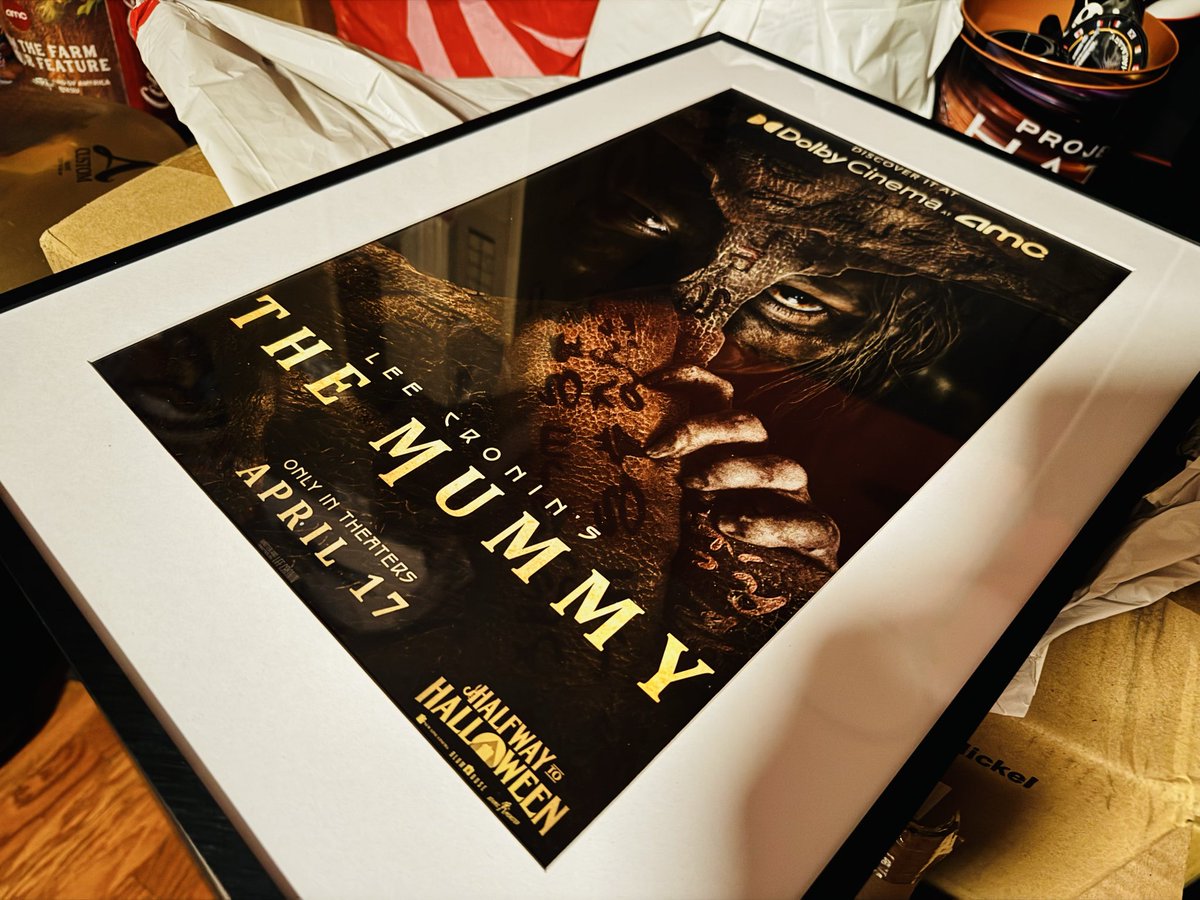 DERDYCOX's tweet image. Lee Cronin’s #TheMummy 
@DOLBY @AMCTheatres 10/10

Wan and Blum 🙇🏽‍♂️ and all you Gorgeous APES #LEGENDS 👏🏾

Mini Poster 🤯🍿🔥🎥 #AMC
#28/100 Films #AMCStubs🫰🏾