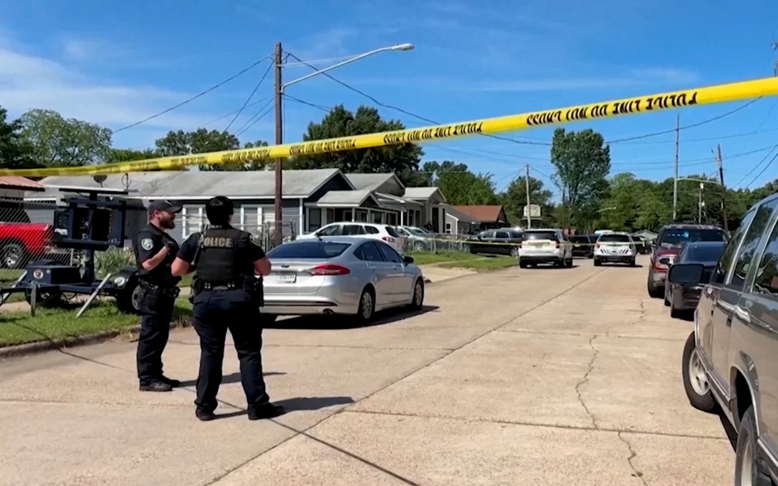 bernamadotcom's tweet image. 8 children killed in mass shooting in US Louisiana 

bernama.com/en/world/news.… 

#BernamaNews 
#MassShooting 
#Children