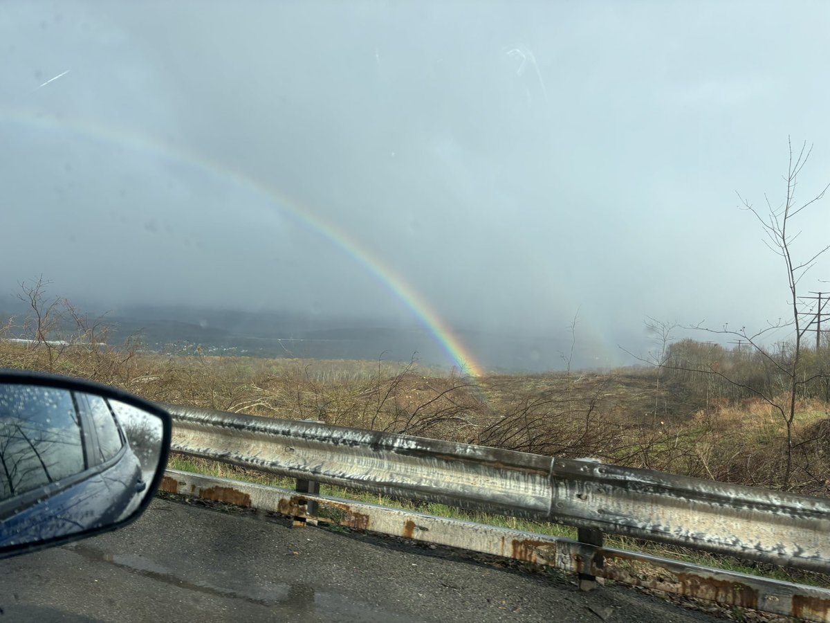 MHowardWX's tweet photo. A tale of weather stories on this cold Sunday. 

Sun to heavy precipitation within just a couple minutes. Saw a double rainbows! Despite the on and off clouds, this allowed for a gorgeous sunset!! 😎😎 #pawx https://t.co/Mv1NymMXMi