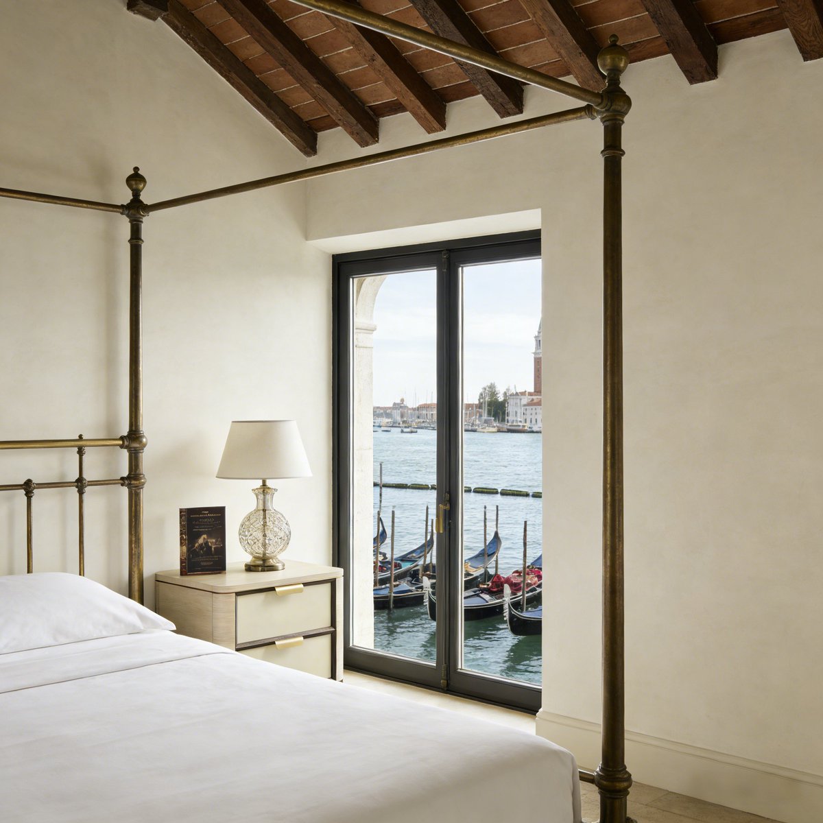 dushang3366's tweet image. 🏨 Built for five-star hospitality, designed for lasting versatility.🥂Partner with us to craft consistent, high-quality spaces your guests will love.🌿
🌏dshotelfurniture.com
📧dushangfurniture@gmail.com

#furniture #interiordesign #furnituredesign #hospitalityfurniture #room