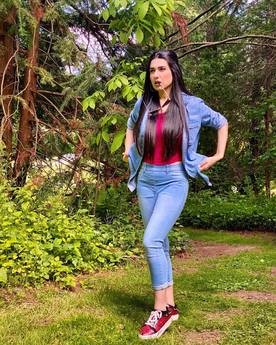 maryamy3s's tweet image. A throwback to good times and great vibes 🤩Old is gold 🥰
.
.

#goodwibes  #GoodVibesOnly #FlashbackFriday #Memories #Grateful #Nature #styletweet  #ME_I  #OOTD #NewPost #follower @APPNA @UKPTIOfficial @PTIOfficialUSA @TheXFactorUSA @Angels