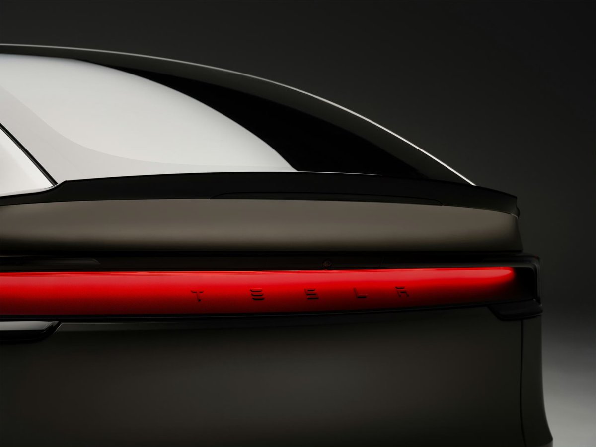 Tesla Asia tweet media