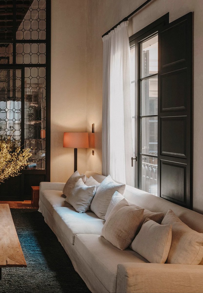 theopapon11's tweet image. Cozy evening in!  Warm tea, fuzzy socks, and my favorite show—perfect way to unwind after a long day. #HomeVibes #CozyNights