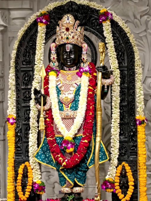 Zee24Kalak's tweet image. અયોધ્યાથી કરો શ્રી રામલલ્લાના અલૌકિક દર્શન...

#JaiShriRam #RamMandir #Ayodhya #RamLalla #ayodhyarammandir #rammandirayodhya #RamTemple