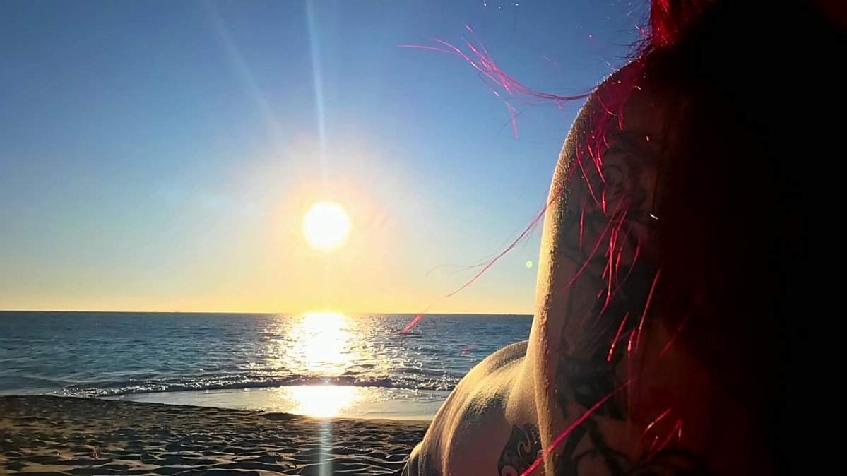 M1ssatude's tweet image. Take me back to this ❤️ #beach #perth #westernaustralia #summer #nsfwtwtًً