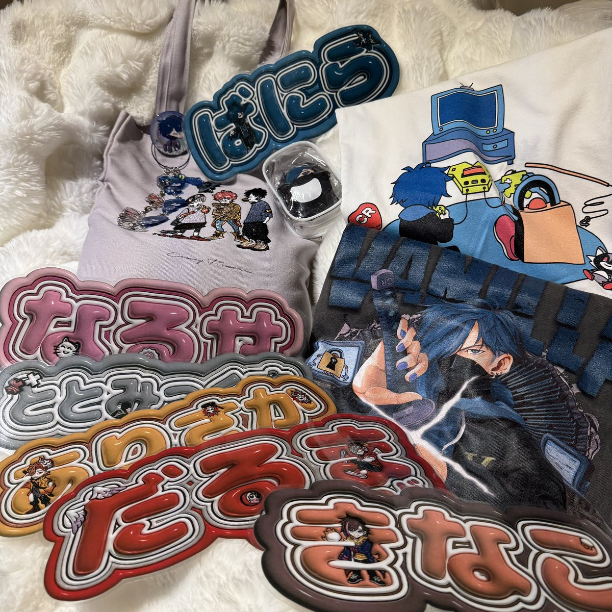 ran_maru_'s tweet photo. 2026年CRフェスも楽しかった🫧
バニさんの生歌を今年も聴けて幸せでした🥲🍨
じゃす本当にありがとう🦷
今まで集めたグッズと去年のネムボと共に夢のような時間を過ごせました⸝⸝-  ̫ -⸝⸝
おじじ企画から本番当日まで大変だったと思うけど今年もかっこいいCRメンバーに会わせてくれてありがとう！ https://t.co/JE4ZXmtjf4