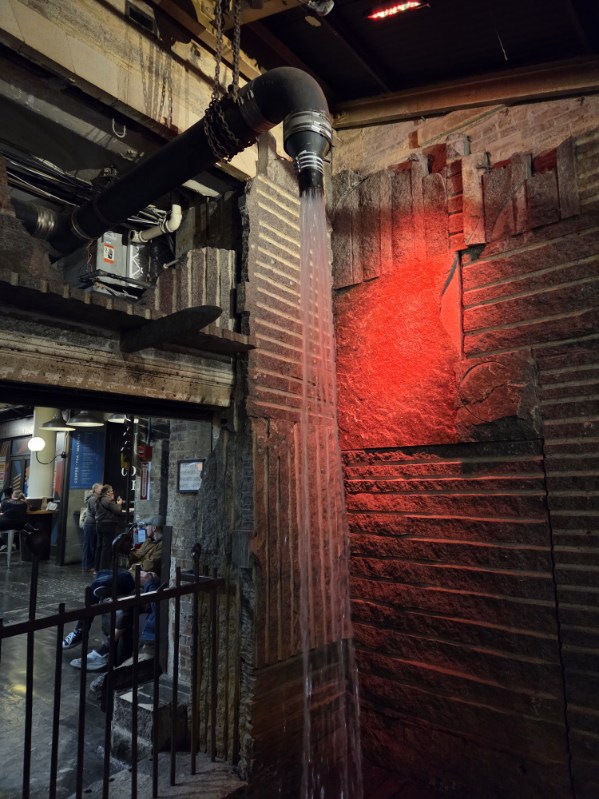 BobbyGBklyn's tweet image. One thing we take serious here in NYC, is shower pressure. 🚿 #newyorkcity #nyc