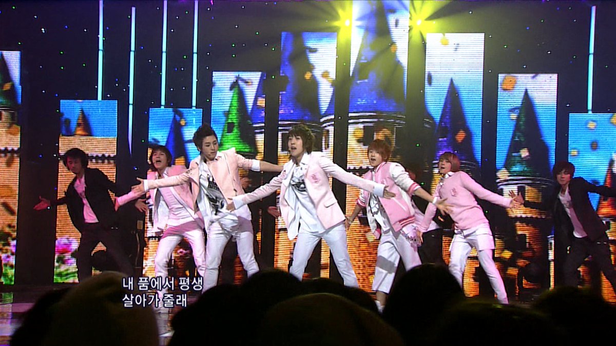 エムオン!K-POP tweet media