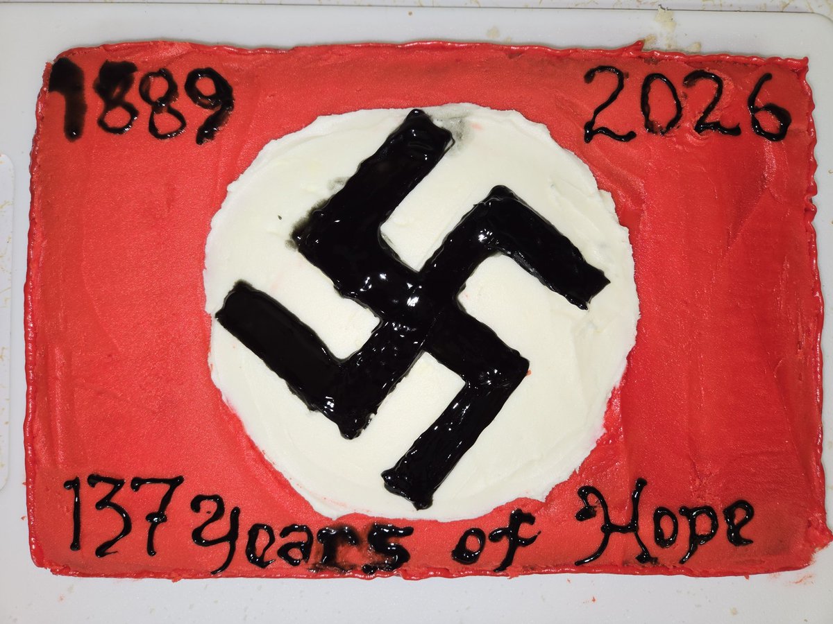 BillNoble14's tweet photo. Limited resources this year; black icing was runny, hence the messy lettering. https://t.co/CLr68qxhKZ