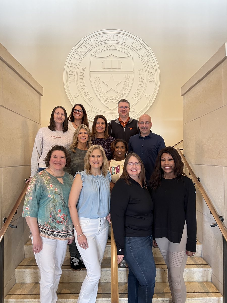 ChrisRFrei's tweet photo. Great to see Pharmacy classmates and friends at our 25-year reunion this weekend. @UTHealthSA_GSBS @TheLongSOM @UTHealthSA @UTexasPharmacy @UTAustin @UTSA https://t.co/9JKWeMAk4o