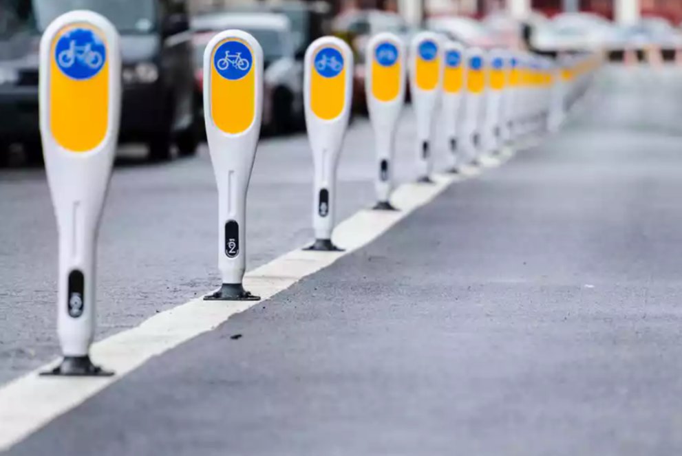 millennial ciclista tweet media