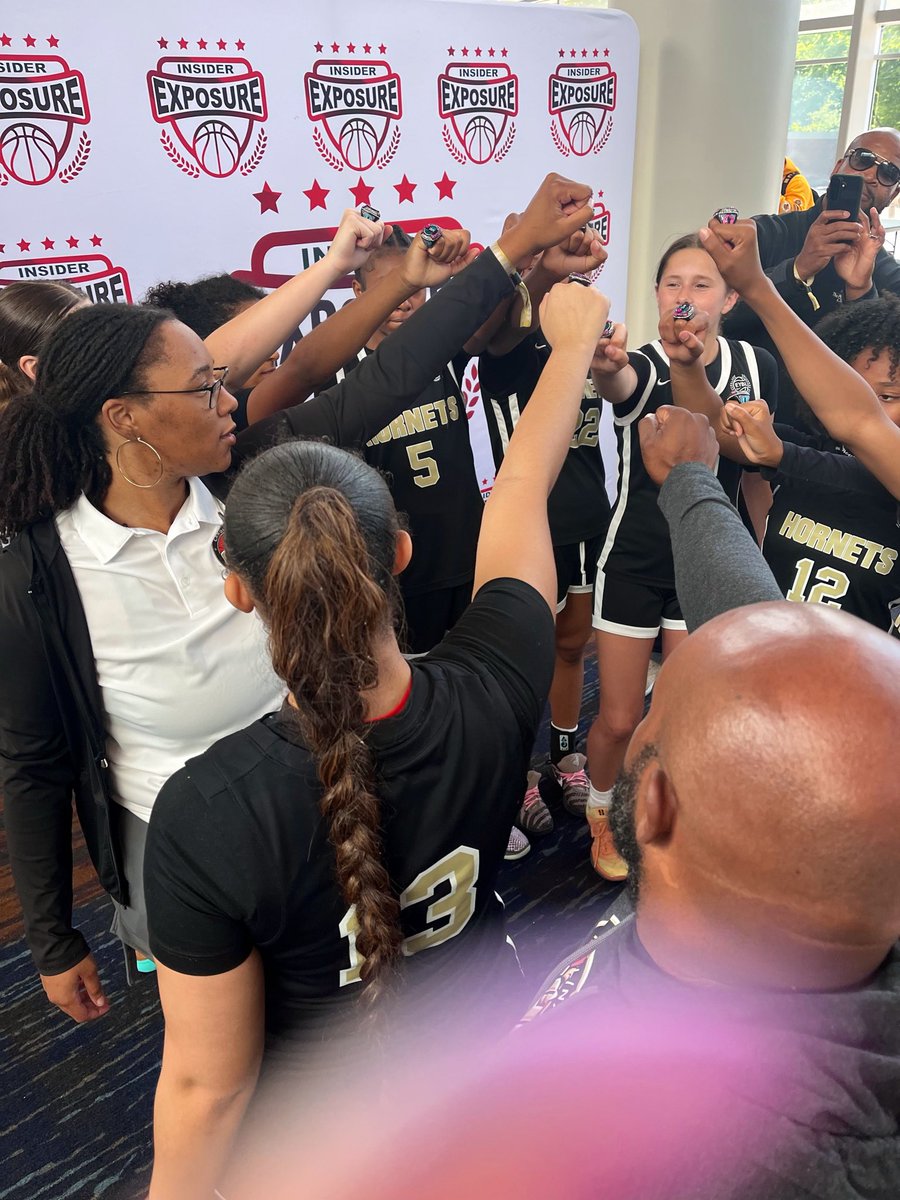 Coach Taylor🏀 tweet media