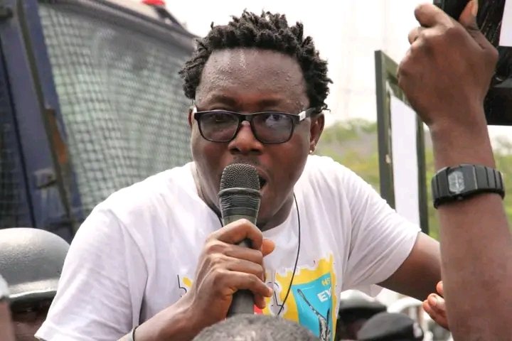 SulaPopoola's tweet photo. Activist Hassan Soweto has reportedly sued the Nigeria @PoliceNG and AIG Jimoh Moshood at the Federal High Court of Nigeria, Lagos, demanding ₦70 million in damages over alleged torture during his arrest at the Jan 28 anti-demolition protest. https://t.co/bBdWxVpmx4