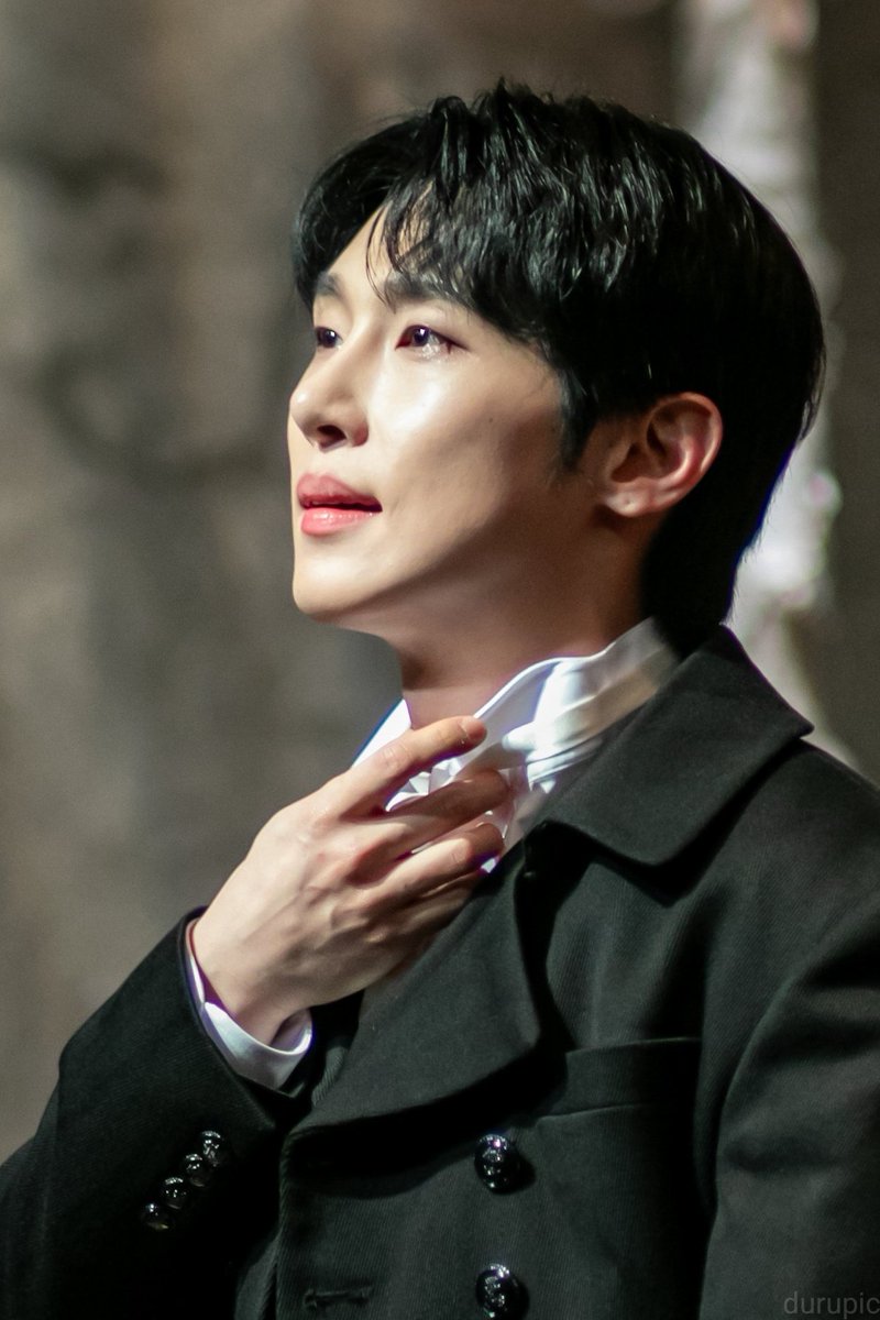 durupic's tweet photo. 260418 #헤르츠클란
싱클레어 | 정재환 배우님 https://t.co/kdgredtYMg