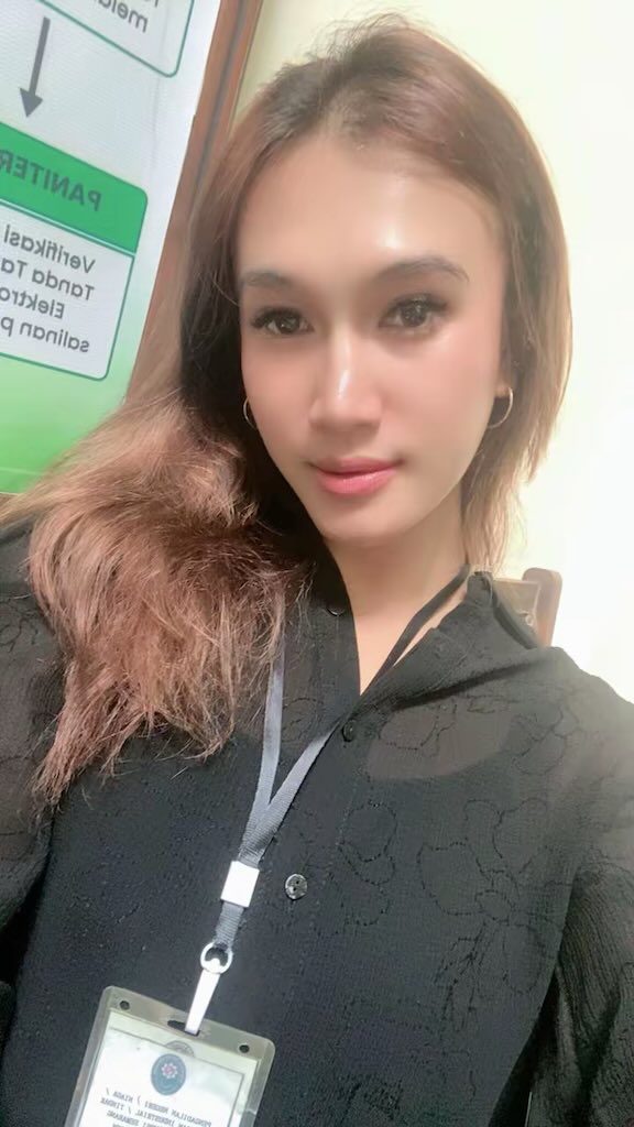 rere #wariasemarang tweet media