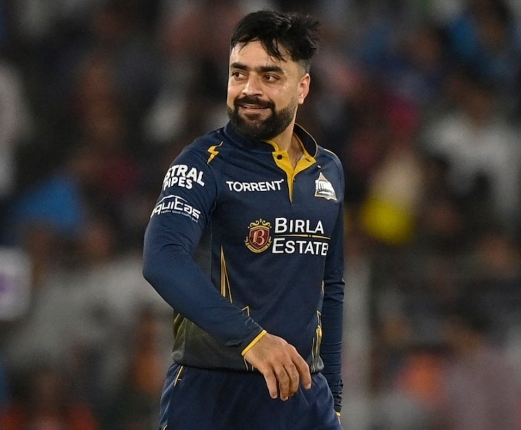 JaikyYadav16's tweet image. अफगानिस्तान के लेग स्पिनर राशिद खान एक बहुत बड़ा खुलासा किया है 

लेग स्पिनर राशिद खान ने बताया है कि भारतीय क्रिकेट के एक शीर्ष अधिकारी ने उन्हें IPL 2023 के दौरान भारतीय नागरिकता की पेशकश की थी।

राशिद खान ने जवाब देते हुए कहा 

मैं ये सुनकर मुस्कुराने लगा और उनको बताया कि मैं