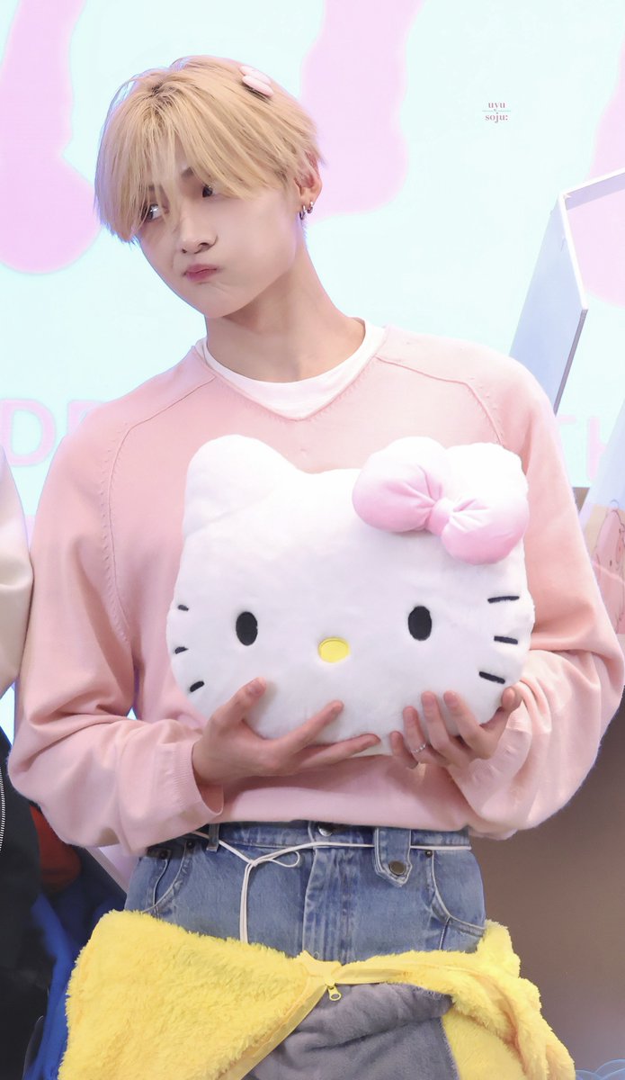 우유소주 tweet media