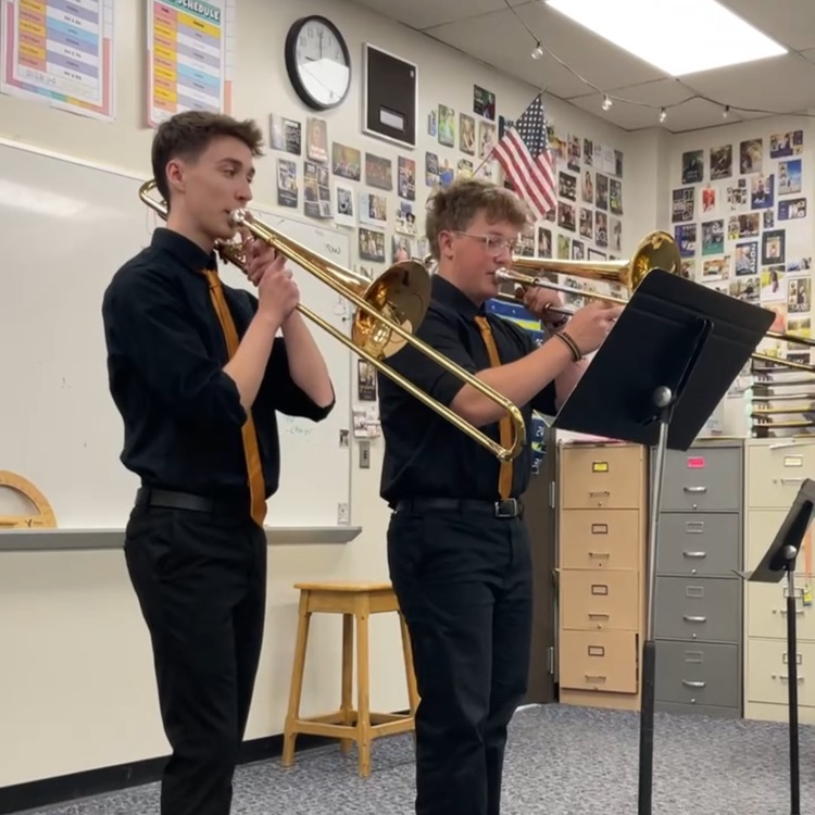 fcs_activities's tweet photo. Florence-Carlton showed up to perform!! 18 Superior solos or ensembles, 4 Excellents. Great job Falcon Music!! I am super proud of you all!! https://t.co/MFZUBe3DNR