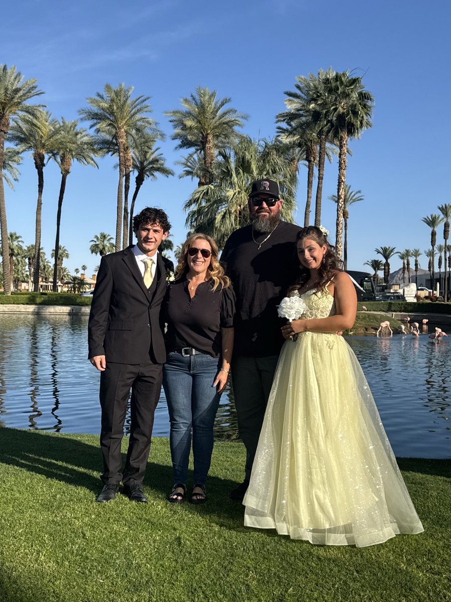 vicnric's tweet image. The twins went to their Senior prom last night and had the most fun making memories! 🪩✨💃🏻🌙🕺🏻 Ric was relieved to be asked to be the Duber (Dad Uber) for the last time! ☺️👍🏽🛻 #lucoretwins #senioryear #prom2026