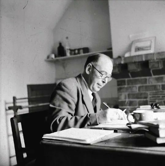GoIntoTheStory's tweet image. C.S. Lewis: “What you want is practice, practice, practice. It doesn’t matter what  we write (at least that is my view) at our age, so long as we write continually as well as we can.” medium.com/go-into-the-st… #writing #screenwriting