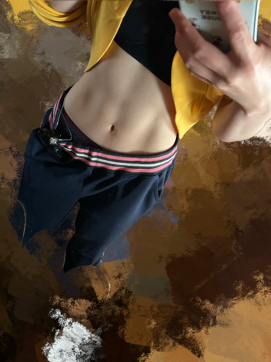 rinrin152_1203's tweet photo. 最近の筋トレ成果
いい感じに割れてきた https://t.co/nmubkEsM8p