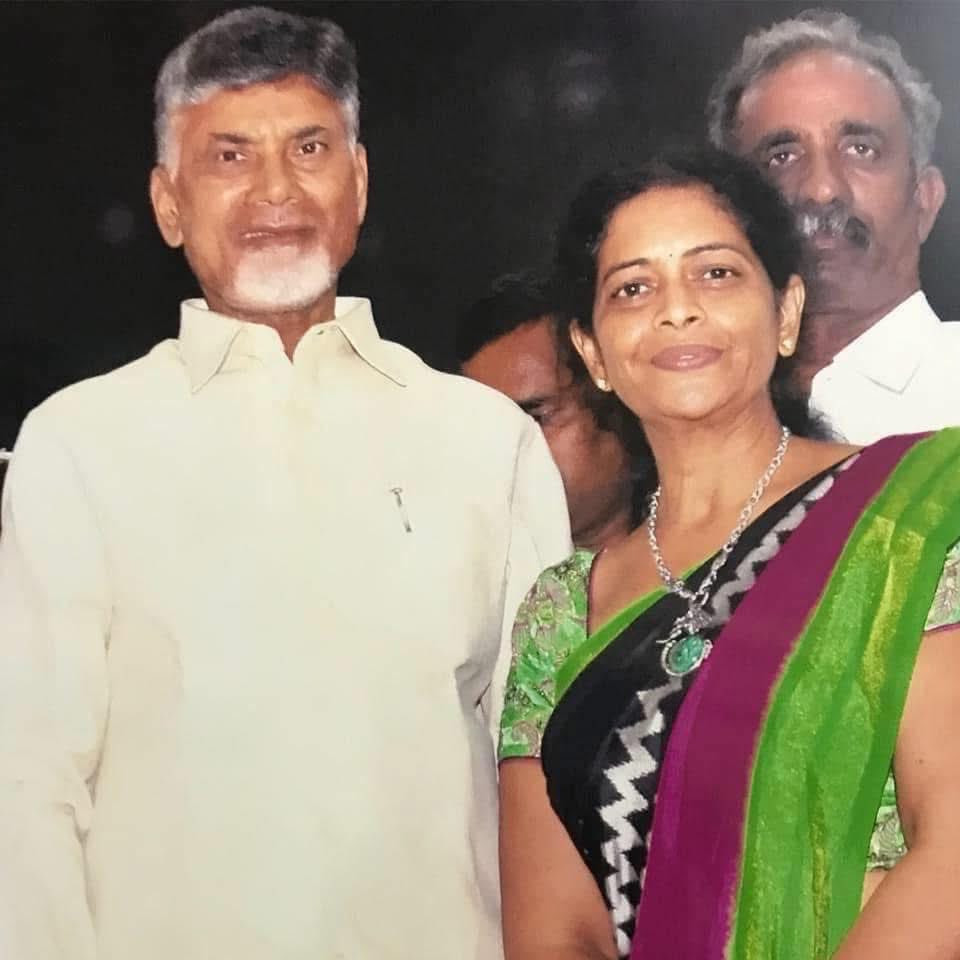 renuka_jetti's tweet photo. Happy birthday @ncbn గారు ✌️

#HBDBabu 
#HOPEJETTI https://t.co/5kWbfWTRtV
