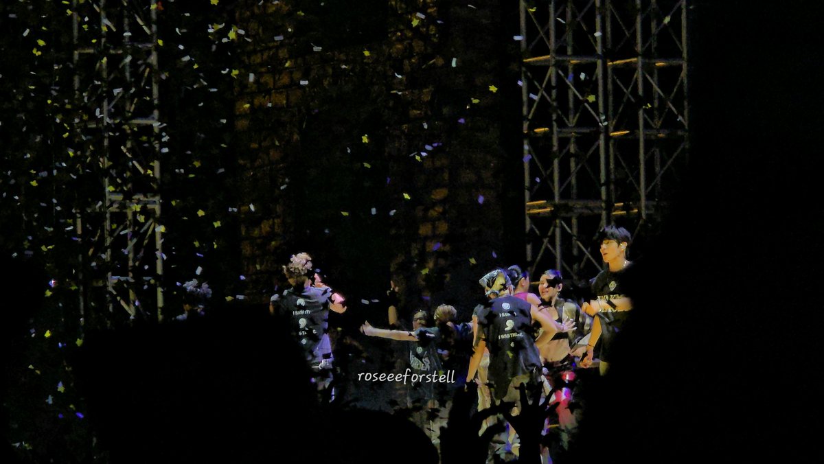 ROSEEE-IA🍓🎙 tweet media