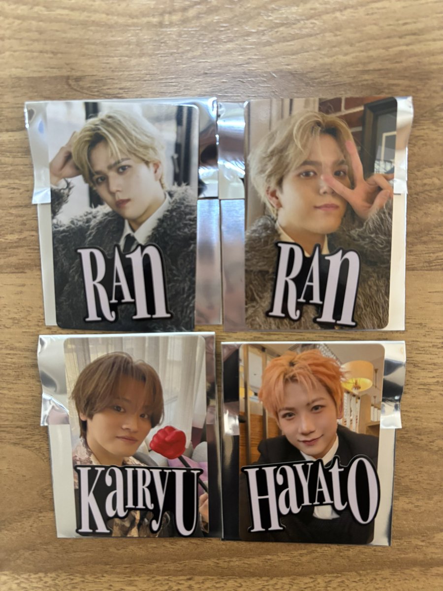 BEFIRST0816's tweet photo. MAZZEL ランダムフォトカード

【譲】
RAN、KAIRYU、HAYATO

【求】
EIKI

群馬県内手渡しor郵送📮どちらでも大丈夫です！
よろしくお願いいたします🙇🏻‍♀️

#MAZZEL交換 
#MAZZEL https://t.co/ufkz9HNrO6