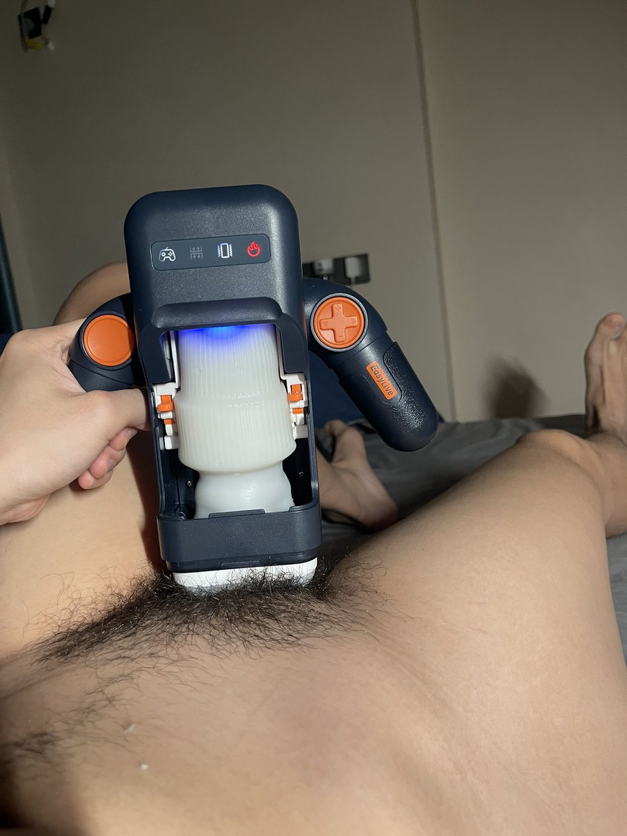 那个男的 tweet media