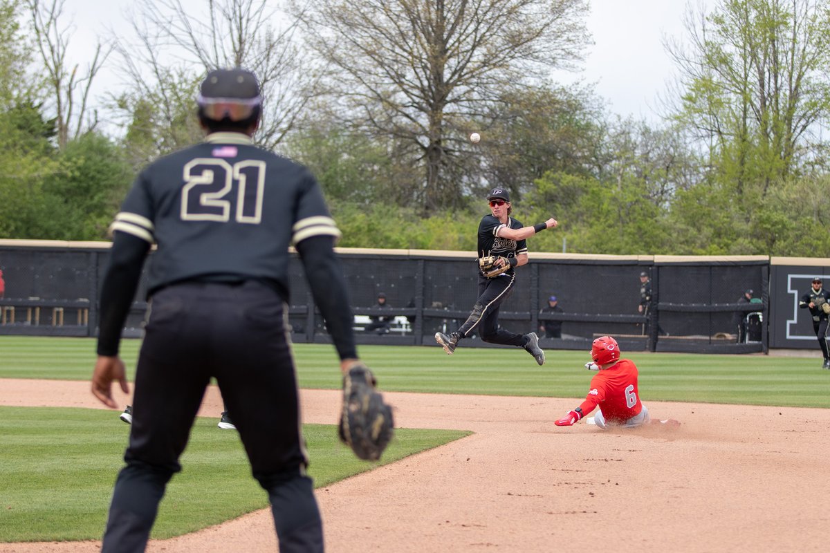 Top Row Pics tweet media