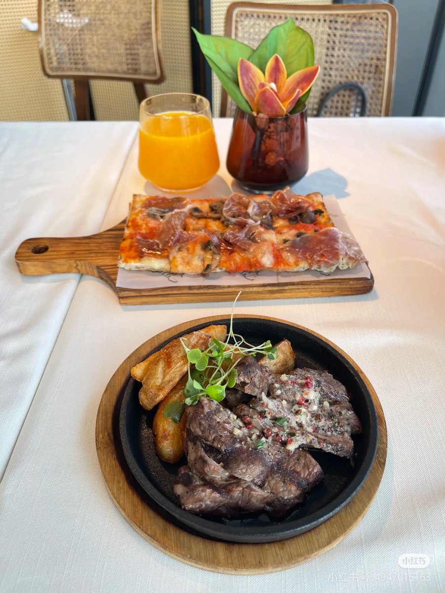EnjoyLifeOday's tweet photo. 🇭🇰海港城下午茶🍴维港最佳观景位 https://t.co/wsqY210QrP