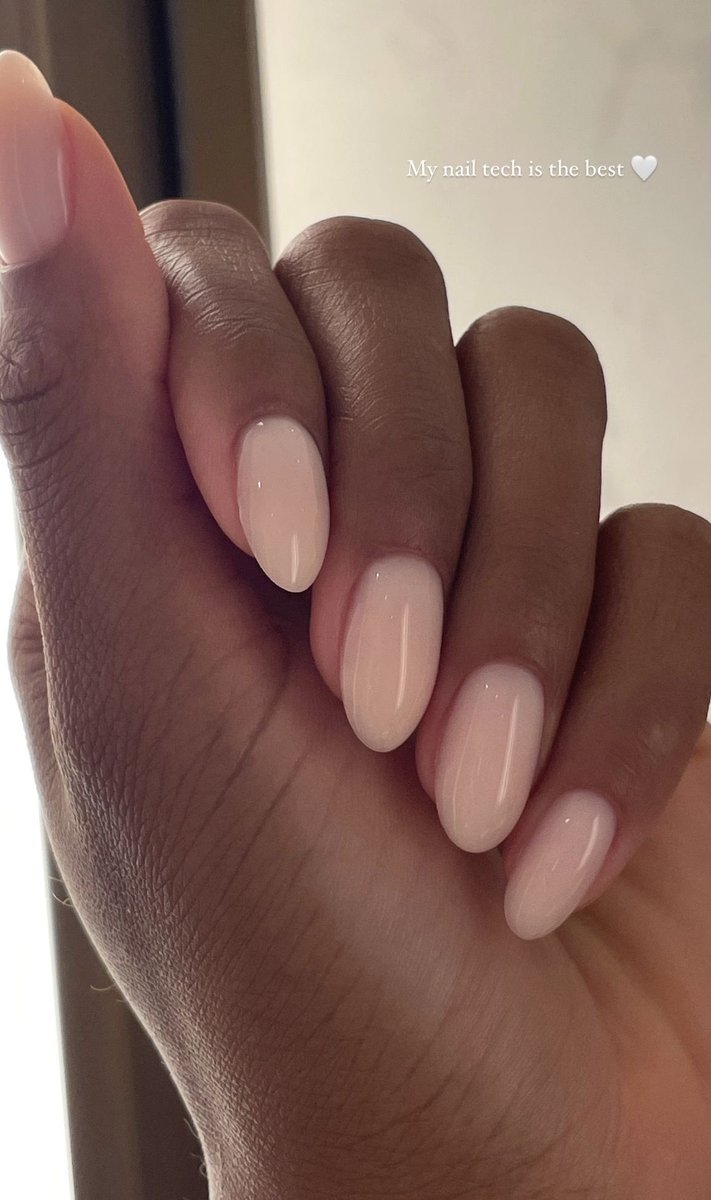 emmy ! 𝜗𝜚 tweet media