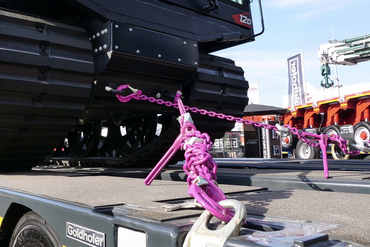 BouwmachineWeb.com tweet media