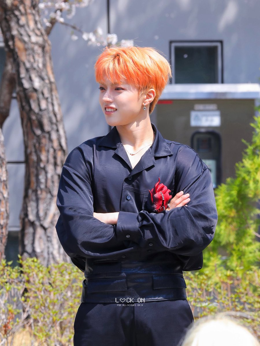 L♡CK ON tweet media