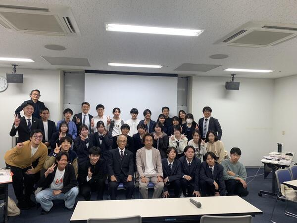 NBK10's tweet photo. 未来のチカラ育成委員会　出前講義『16歳からの起業塾』 https://t.co/9BuZkiSw4o https://t.co/N9wXlZW0Lu