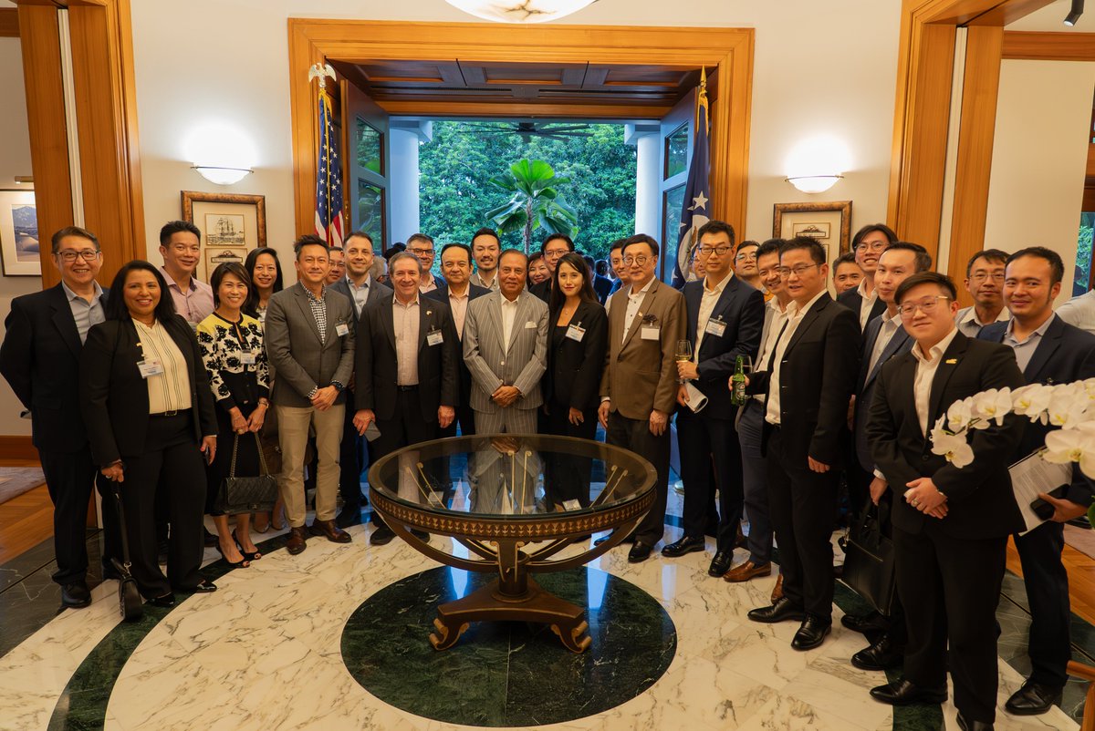 The United States is the top destination for global investment. I was delighted to welcome Trademissions.org’s Financial Services Certified Trade Mission for U.S. Alternative Asset Managers to Singapore. This mission, now in its 11th year, included 17 U.S. fund managers who