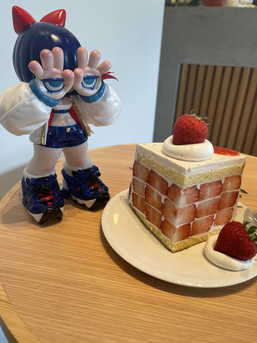 masa_kicks77's tweet image. むうぶちゃんとケーキ🍰

#GRAPEBRAIN
#emDASH