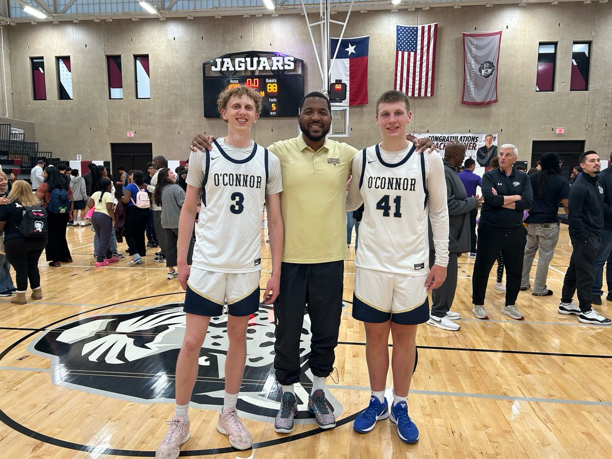 O'Connor Basketball tweet media