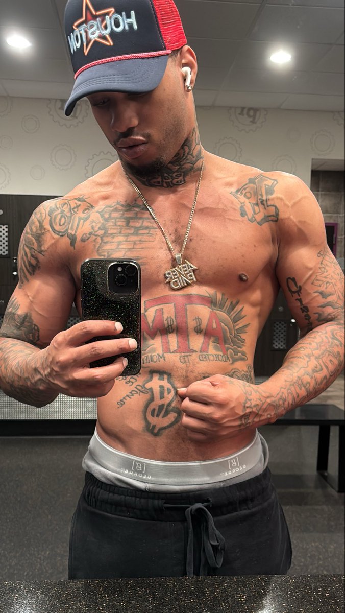 atm_deeroe's tweet image. onlyfans.com/atm_deeroe Good Workout,Who Wanna Workout With Me⁉️😩💪 #trend #trending #atmdeeroe #houston #of #fyp