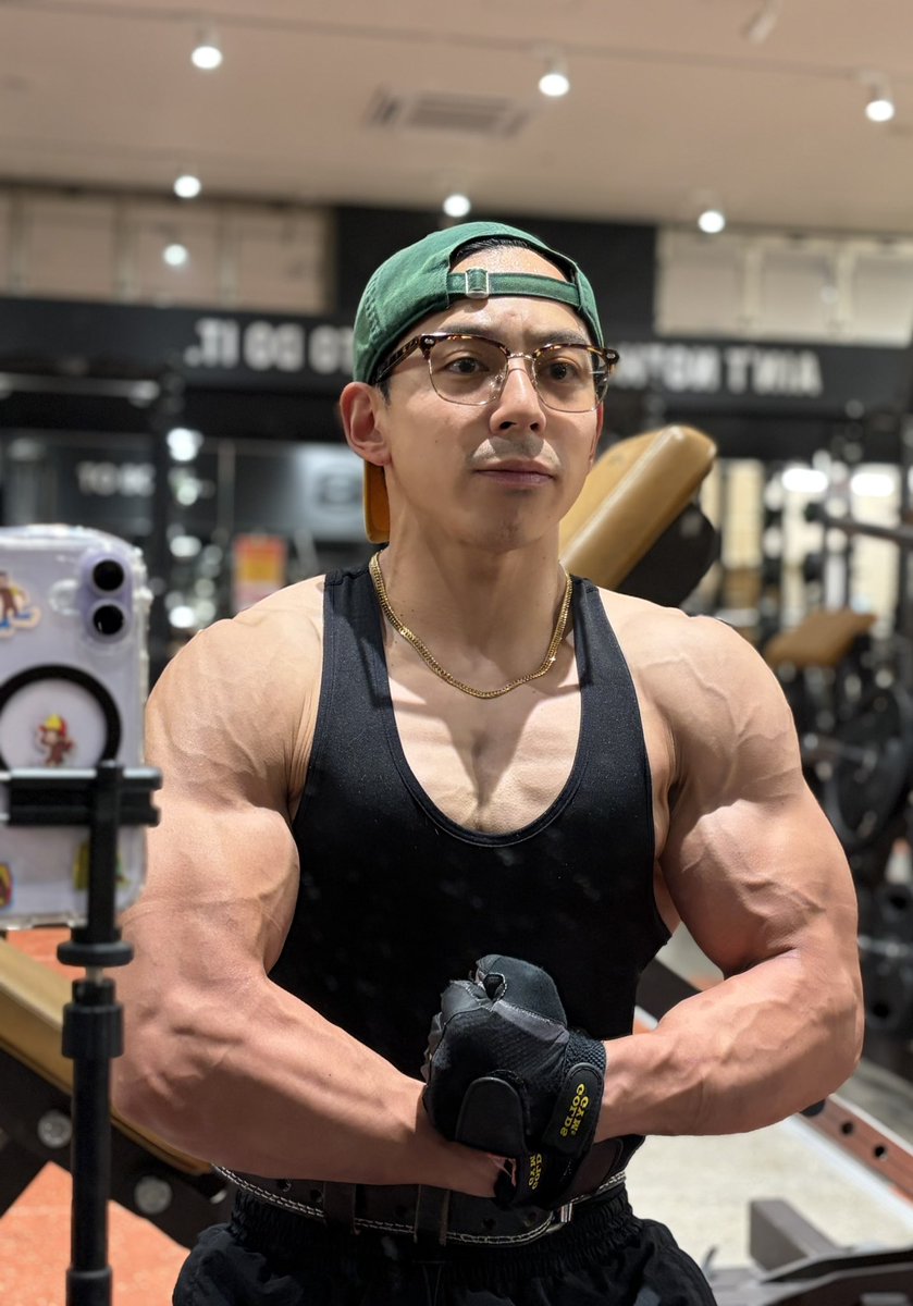 Ul8UVKMikK30917's tweet image. ただの筋肉マッチョです
前のアカウントが乗っ取られたのでフォロワー0から再スタート！let's go🔥
まぁ、自由気ままに投稿していきます！
#bodybuilding
#筋肉
#マッチョ
#gymlife