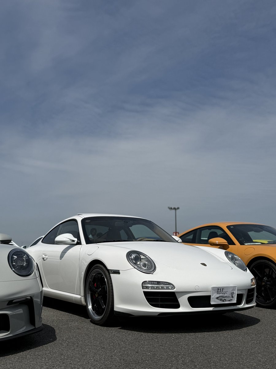 のぶぁちゃん／911 997.2カレラS tweet media