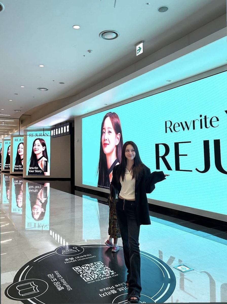 아니 언니야?!!!너무 이쁘잖아!! 미모에서 빛이난다..핫걸이 나타났어!!
#kimsejeong #김세정 #세정