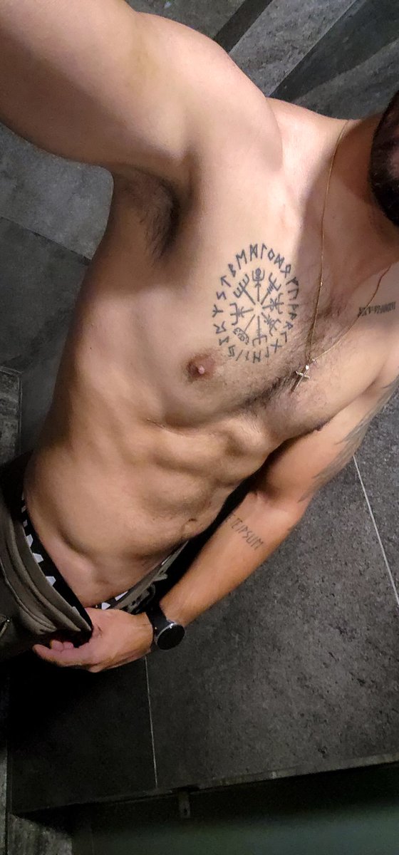 VictorBoudoir's tweet photo. Pasando a saludar 😉 https://t.co/f6vZGvCkQq