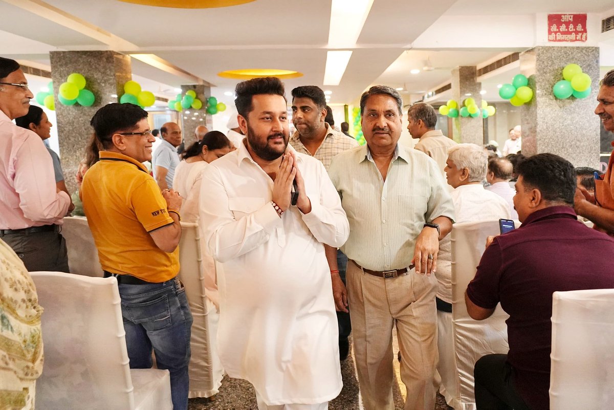 Umang Bajaj tweet media